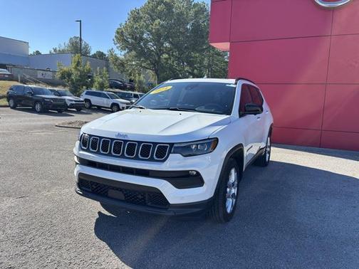 2024 Jeep Compass Latitude Lux