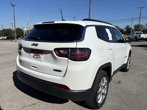 2024 Jeep Compass Latitude Lux