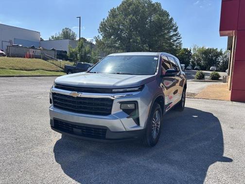2024 Chevrolet Traverse LS