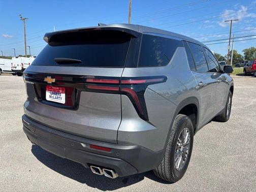 2024 Chevrolet Traverse LS