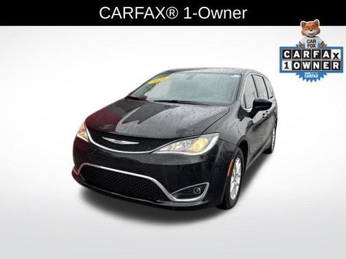 2020 Chrysler Pacifica Touring