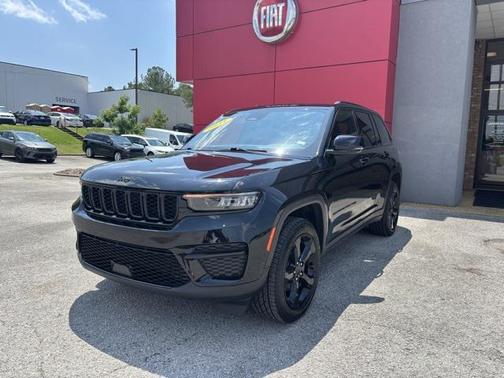 2023 Jeep Grand Cherokee Altitude