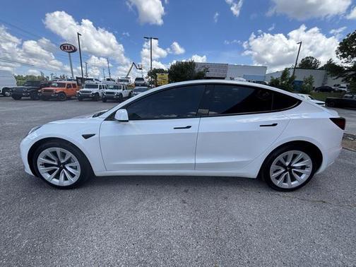 2023 Tesla Model 3 Standard Range