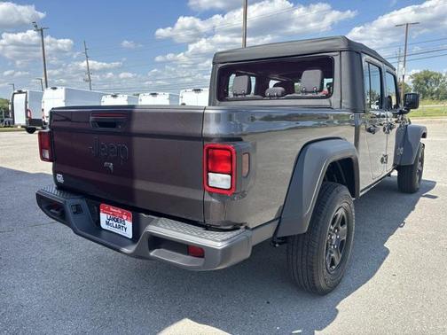 2025 Jeep Gladiator Sport