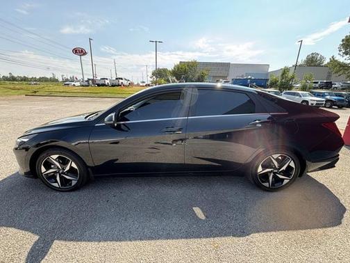 2023 Hyundai ELANTRA HEV Limited