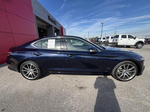 2023 Genesis G70 2.0T AWD