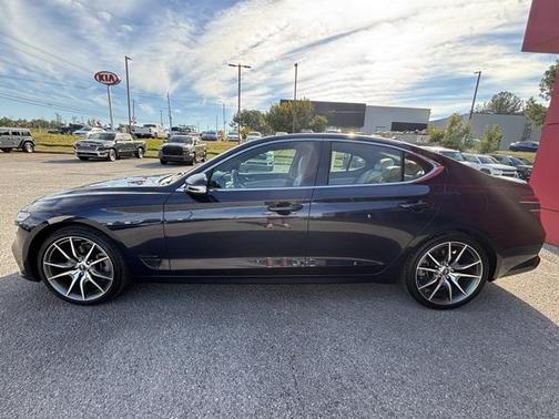 2023 Genesis G70 2.0T AWD
