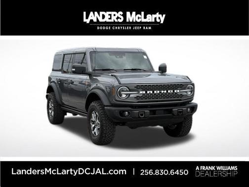CARBONIZED GRAY METALLIC 2025 Ford Bronco Badlands