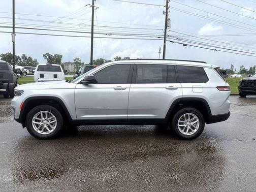 Silver Zynith 2026 Jeep Grand Cherokee L Laredo