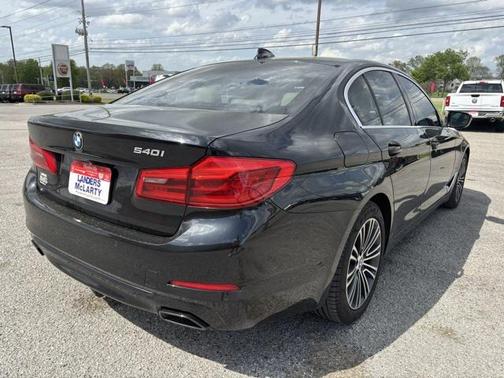 2020 BMW 540 540i