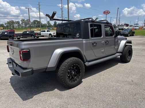 2020 Jeep Gladiator Overland