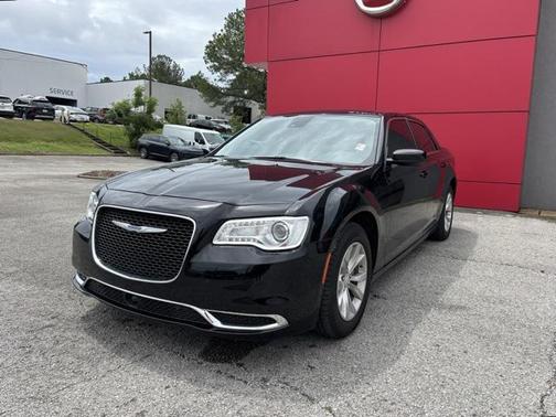 2023 Chrysler 300 Touring