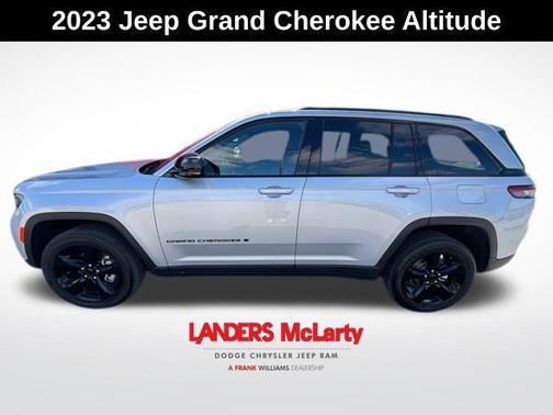 2023 Jeep Grand Cherokee Altitude