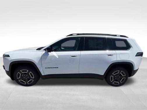 Bright White Clearcoat 2026 Jeep Cherokee Laredo 4x4