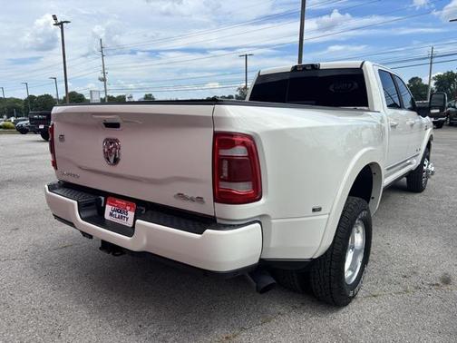 2024 RAM 3500 Limited Crew Cab 4x4 8' Box