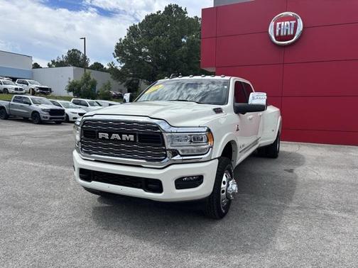 2024 RAM 3500 Limited Crew Cab 4x4 8' Box