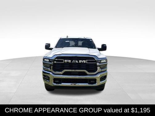 Bright White Clearcoat 2026 RAM 2500 Tradesman Crew Cab 4x4 8' Box