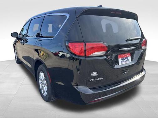 2026 Chrysler Voyager LX