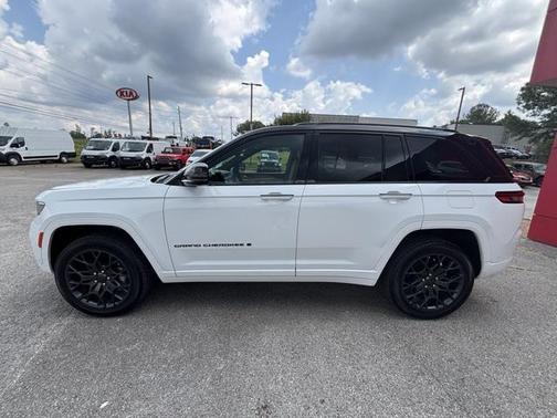 2025 Jeep Grand Cherokee Summit