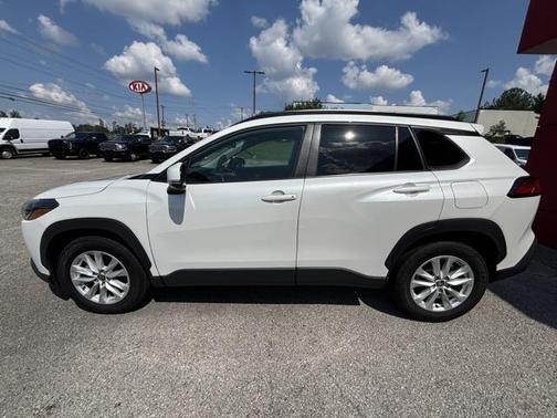 2022 Toyota Corolla Cross LE