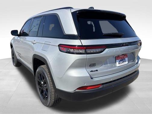 2026 Jeep Grand Cherokee Altitude