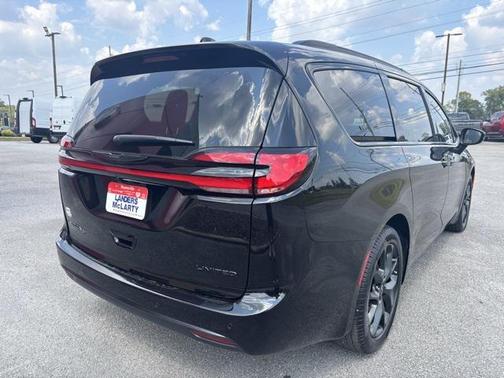 2026 Chrysler Pacifica Limited