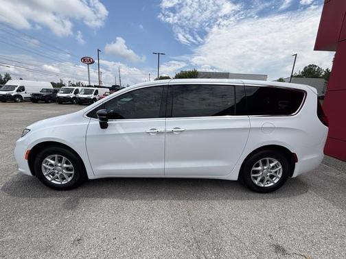 2026 Chrysler Pacifica L