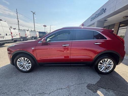 2024 Cadillac XT4 Luxury