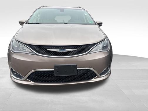 Molten Silver 2018 Chrysler Pacifica Touring-L