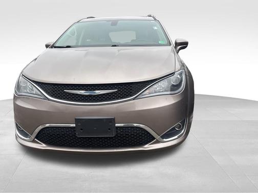 Molten Silver 2018 Chrysler Pacifica Touring-L