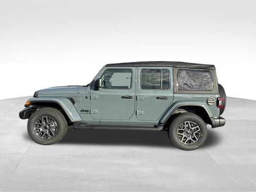 2026 Jeep Wrangler 4-Door Sahara 4x4