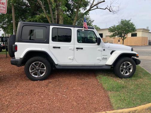 2020 Jeep Wrangler Unlimited Sahara