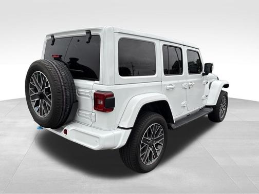 2023 Jeep Wrangler 4xe Sahara High Altitude
