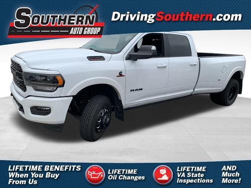 2022 RAM 3500 Limited Crew Cab 4x4 8' Box