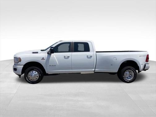 2024 RAM 3500 Big Horn Crew Cab 4x4 8' Box