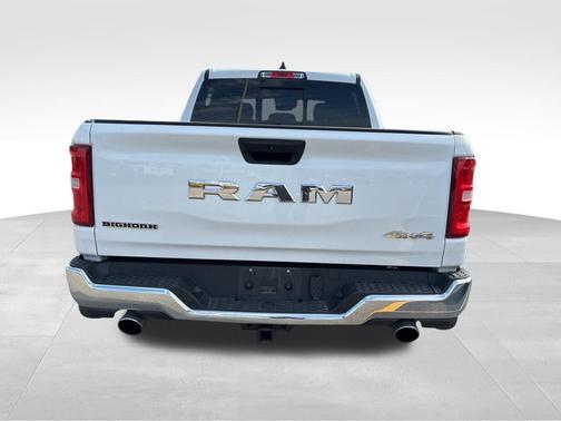 Bright White Clearcoat 2025 RAM 1500 Big Horn/Lone Star