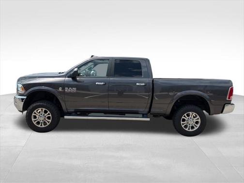 2018 RAM 2500 Laramie Crew Cab 4x4 6'4' Box