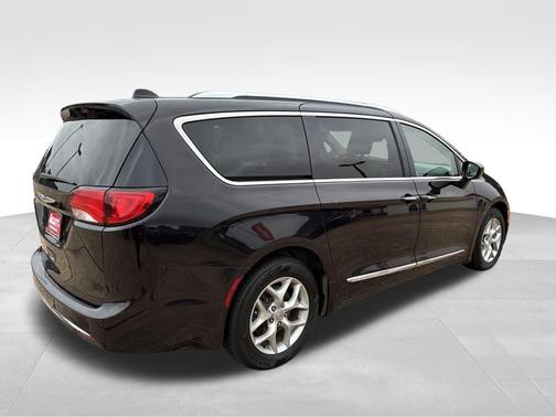 2019 Chrysler Pacifica Touring-L Plus