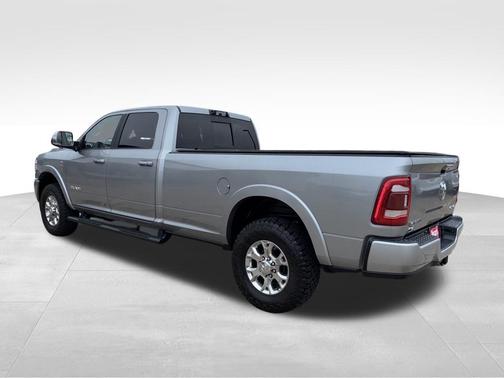 2022 RAM 2500 Laramie Crew Cab 4x4 8' Box