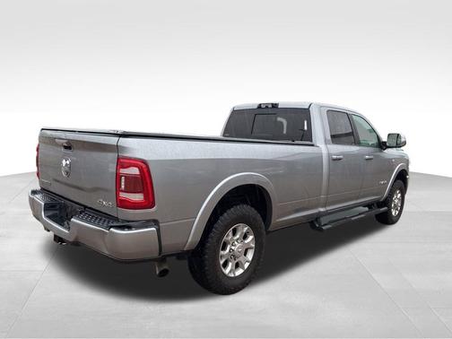 2022 RAM 2500 Laramie Crew Cab 4x4 8' Box
