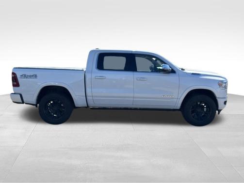 Ivory White Tri-Coat Pearlcoat 2023 RAM 1500 Longhorn