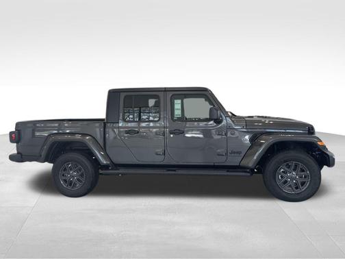 2024 Jeep Gladiator Sport S