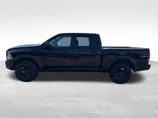 2024 RAM 1500 Classic Warlock Crew Cab 4x4 5'7' Box