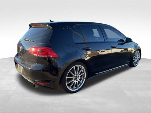 2017 Volkswagen Golf GTI 2.0T S 4-Door