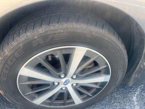 2019 Subaru Impreza 2.0i Premium