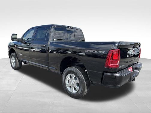 2025 RAM 2500 Big Horn Crew Cab 4x4 6'4' Box