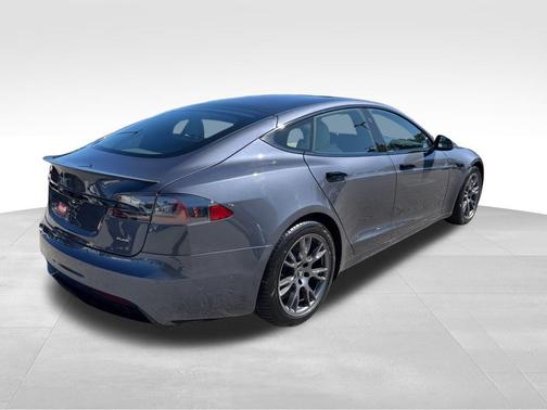 2021 Tesla Model S Plaid