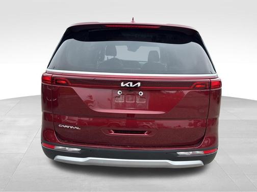 Flare Red 2024 Kia Carnival LX