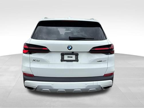 Alpine White 2026 BMW X5 xDrive40i