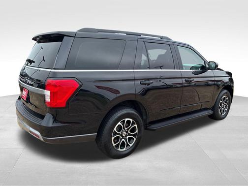 Black Metallic 2024 Ford Expedition XLT